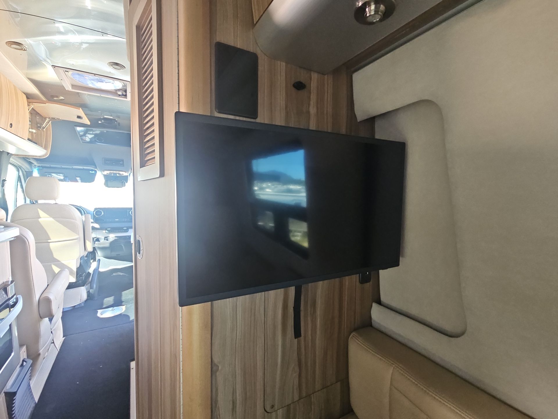 2021 Airstream 24GL TOMMY Base