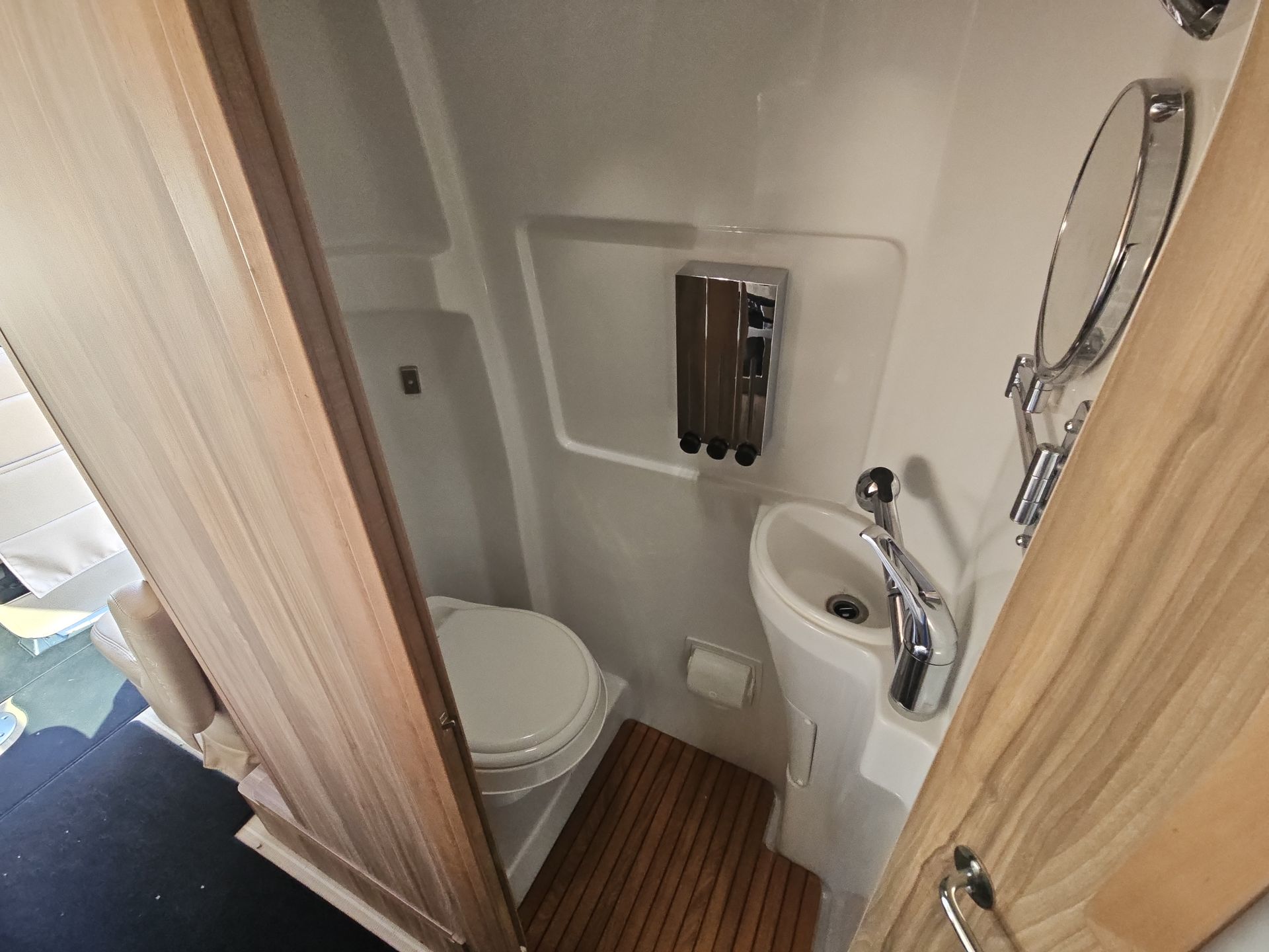 2021 Airstream 24GL TOMMY Base