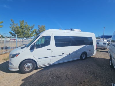 2021 Airstream 24GL TOMMY Base