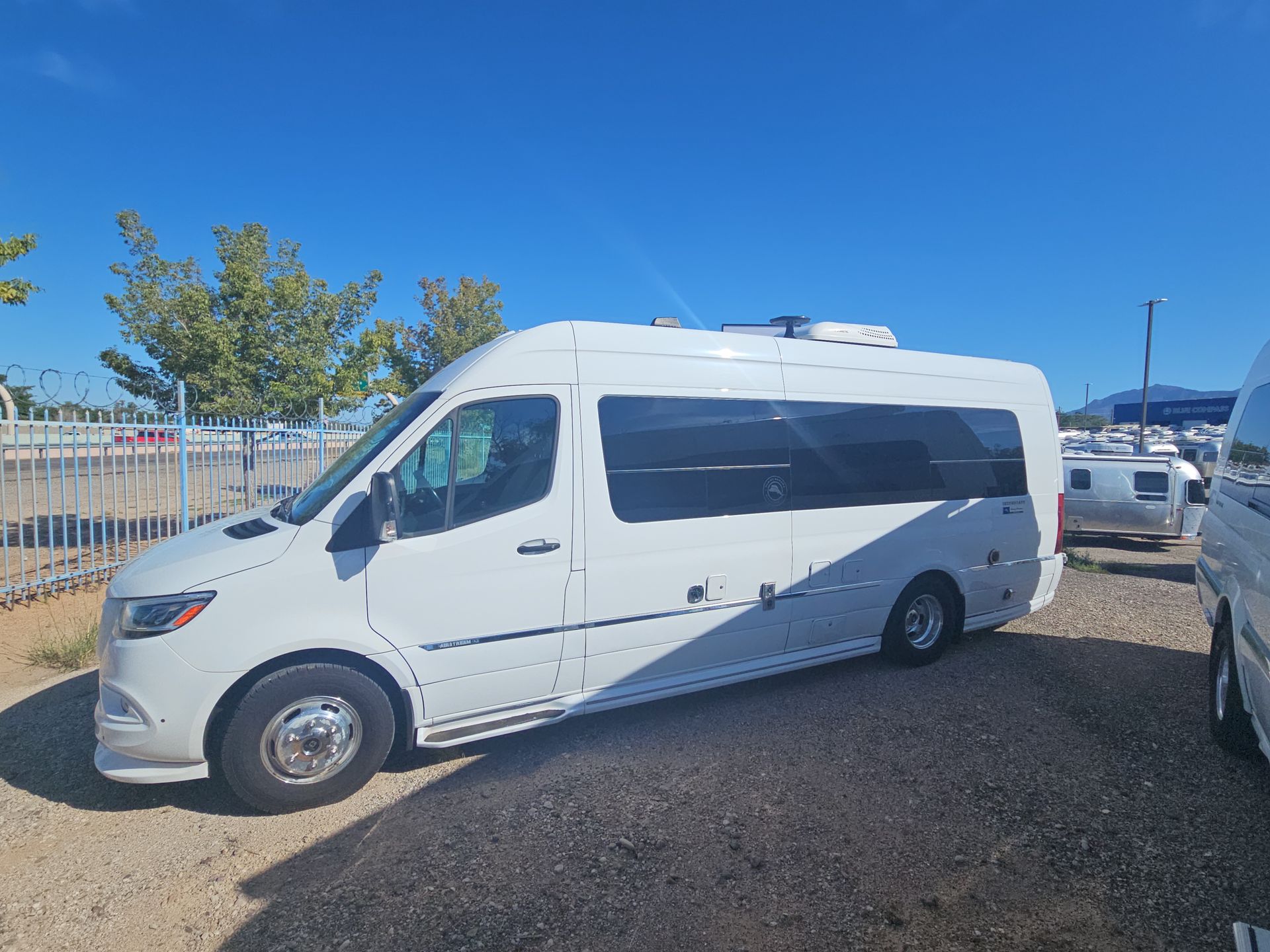 2021 Airstream 24GL TOMMY Base