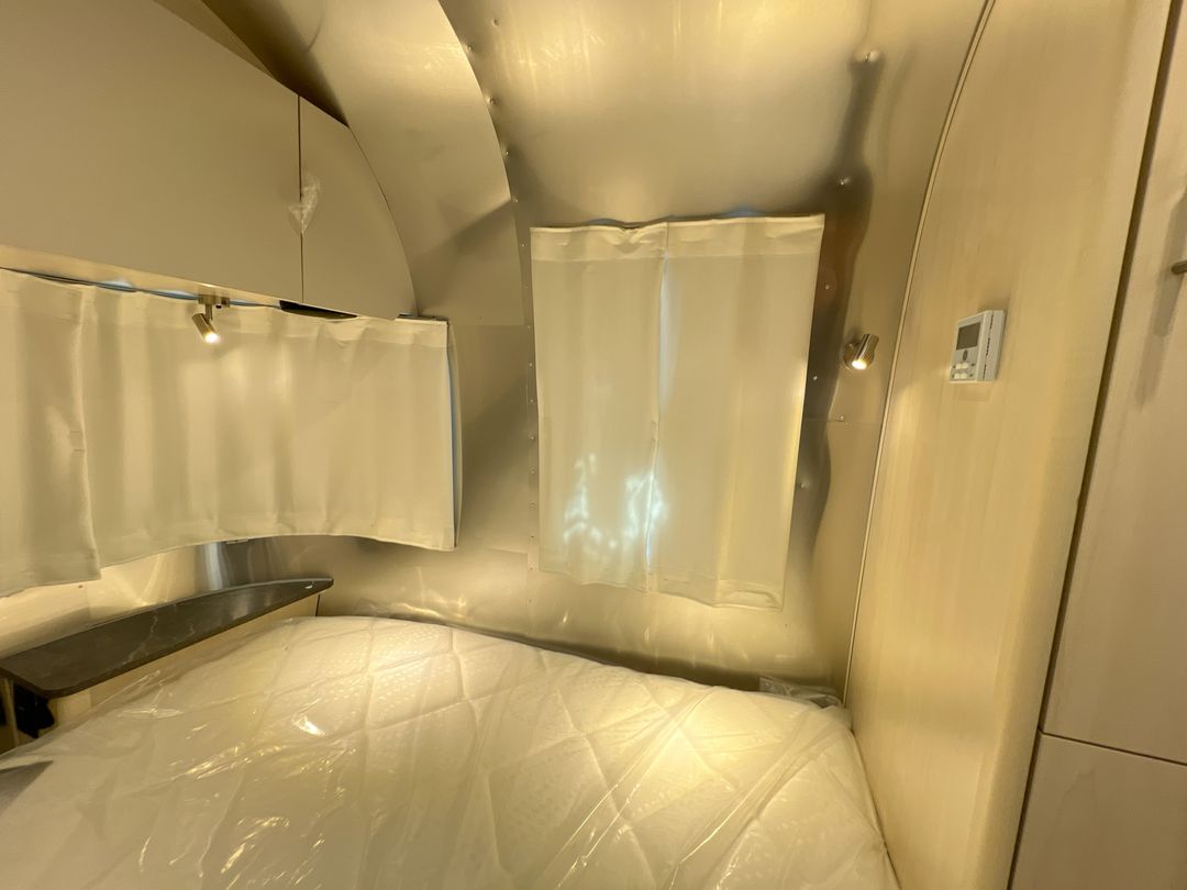 2025 Airstream 23FBQ Base