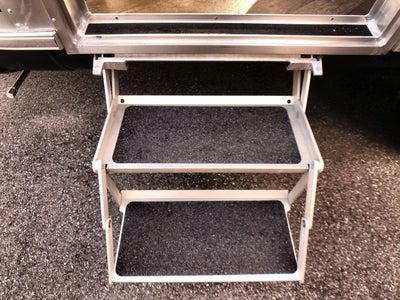 2026 Airstream 25FBQ Base