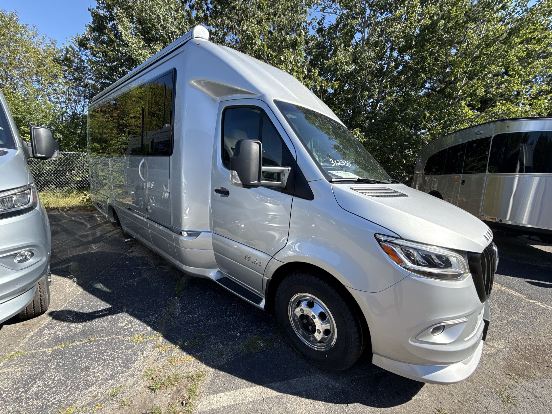 2026 Airstream Murphy Suite Base