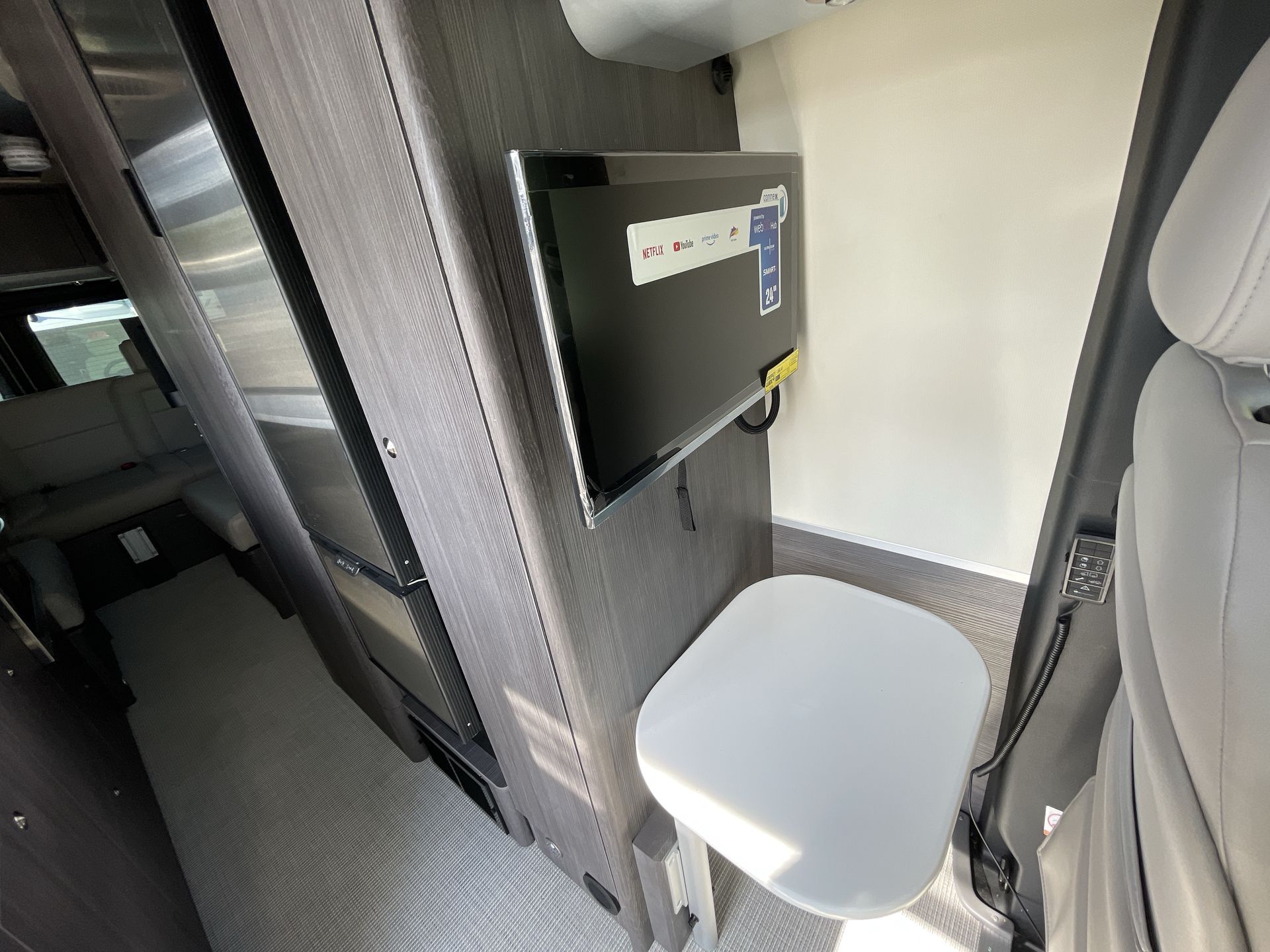 2025 Airstream 24GT Base