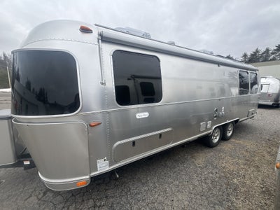 2025 Airstream 27FBT Base
