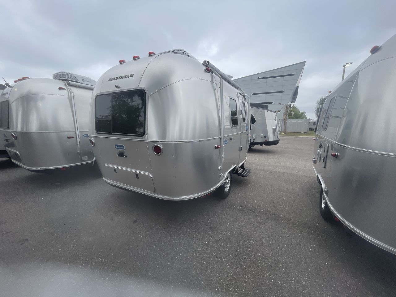 2026 Airstream 16RB Base