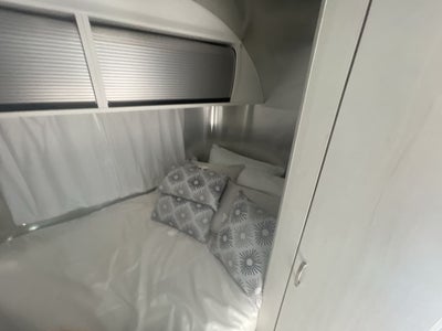 2026 Airstream 16RB Base