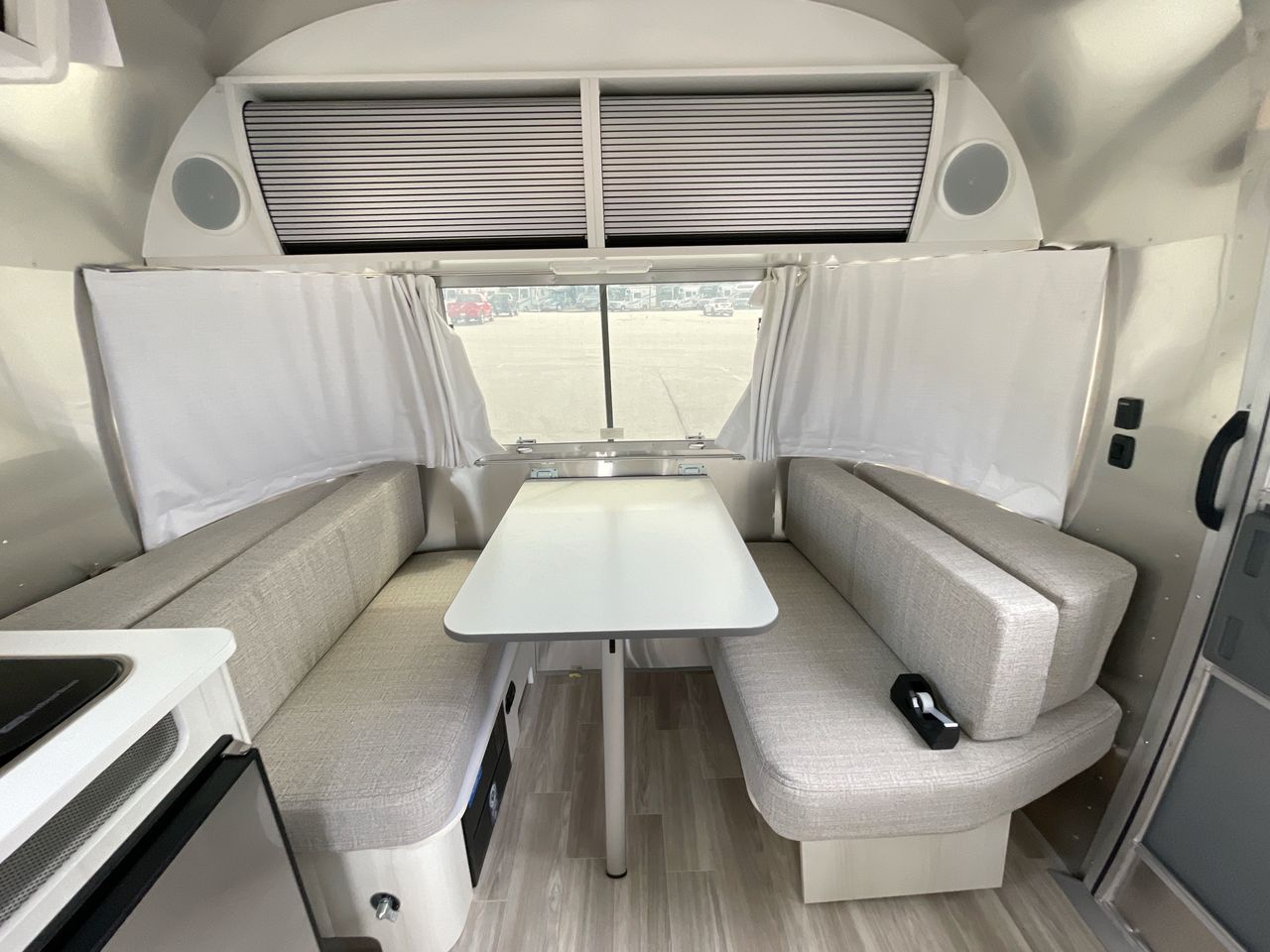 2025 Airstream 16RB Base