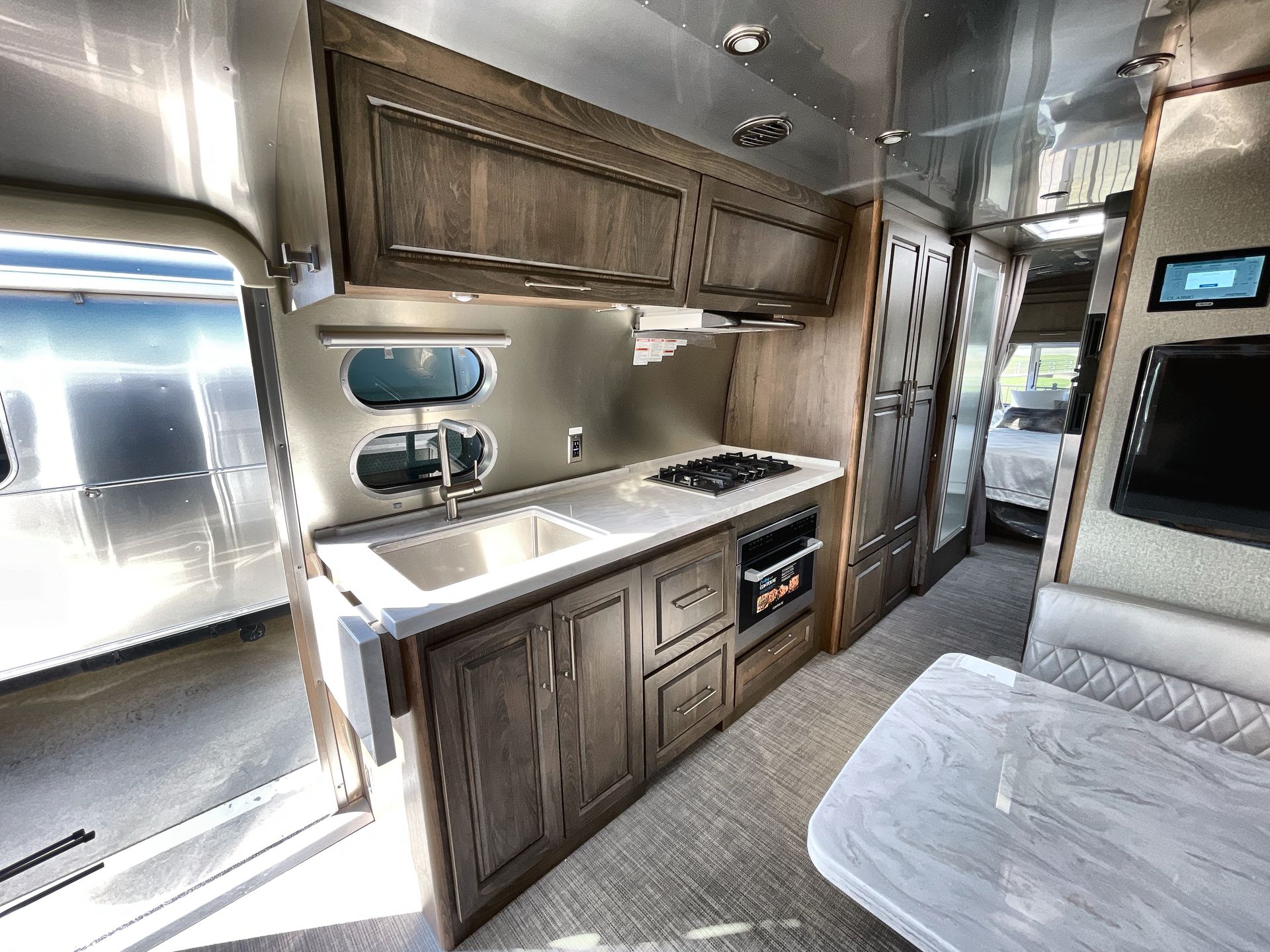 2026 Airstream 30RBQ Base
