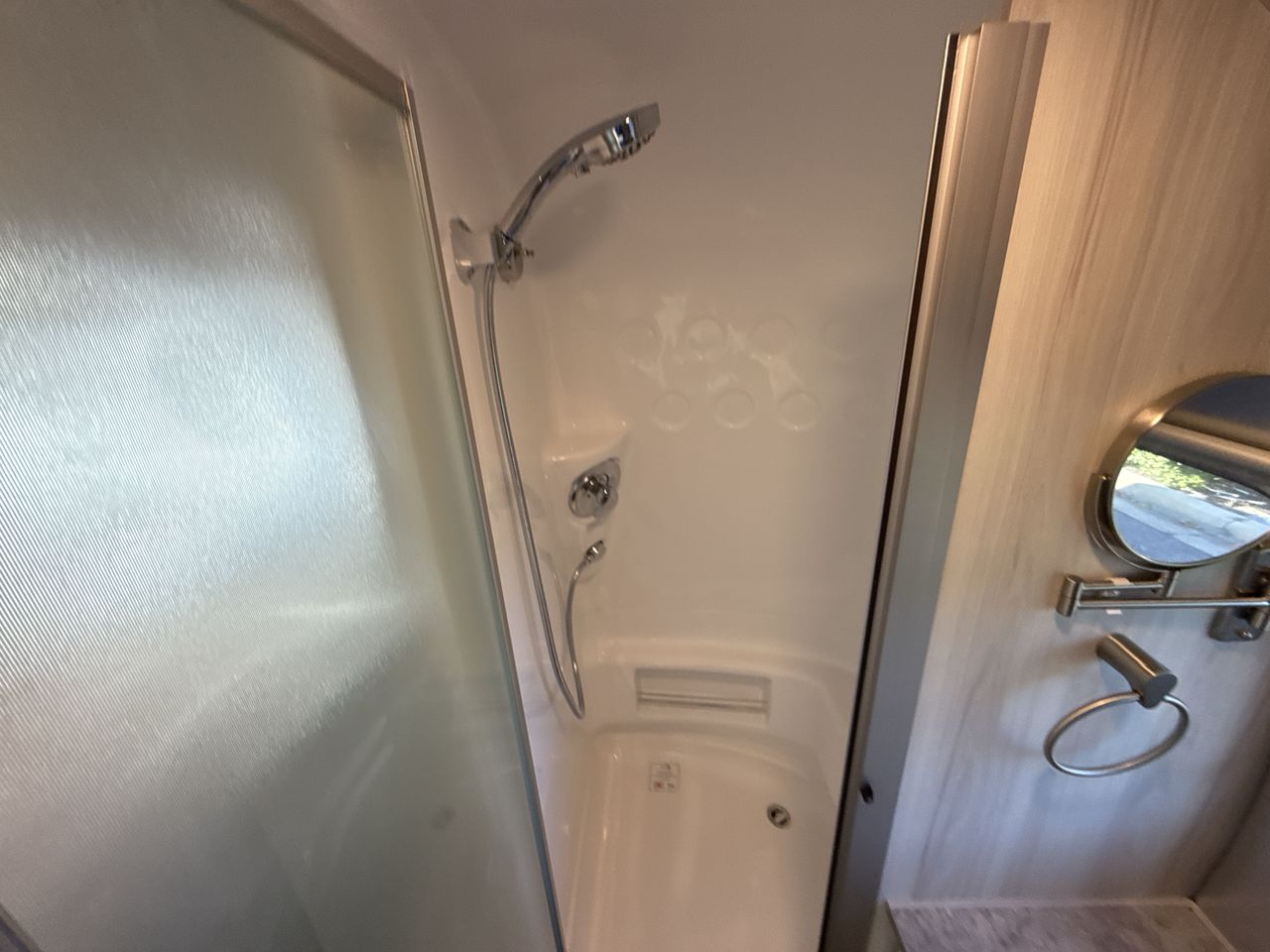 2026 Airstream 23FBT Base