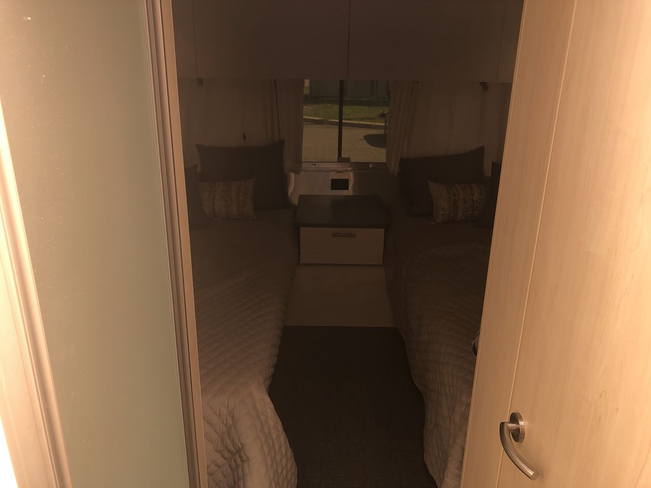 2026 Airstream 27FBT Base