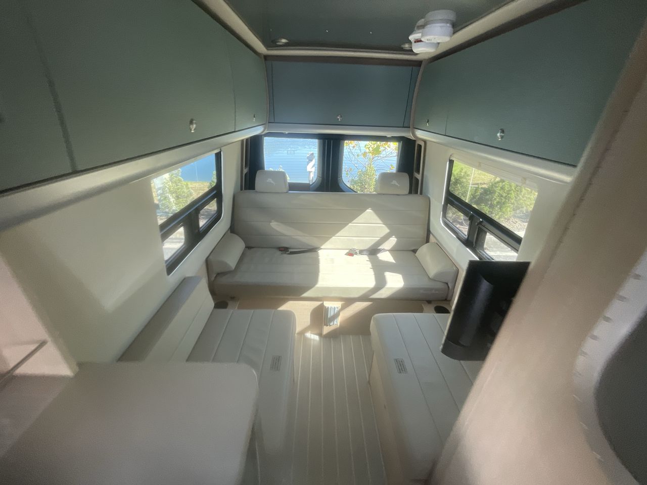 2026 Airstream 24GT Tommy Bahama Base
