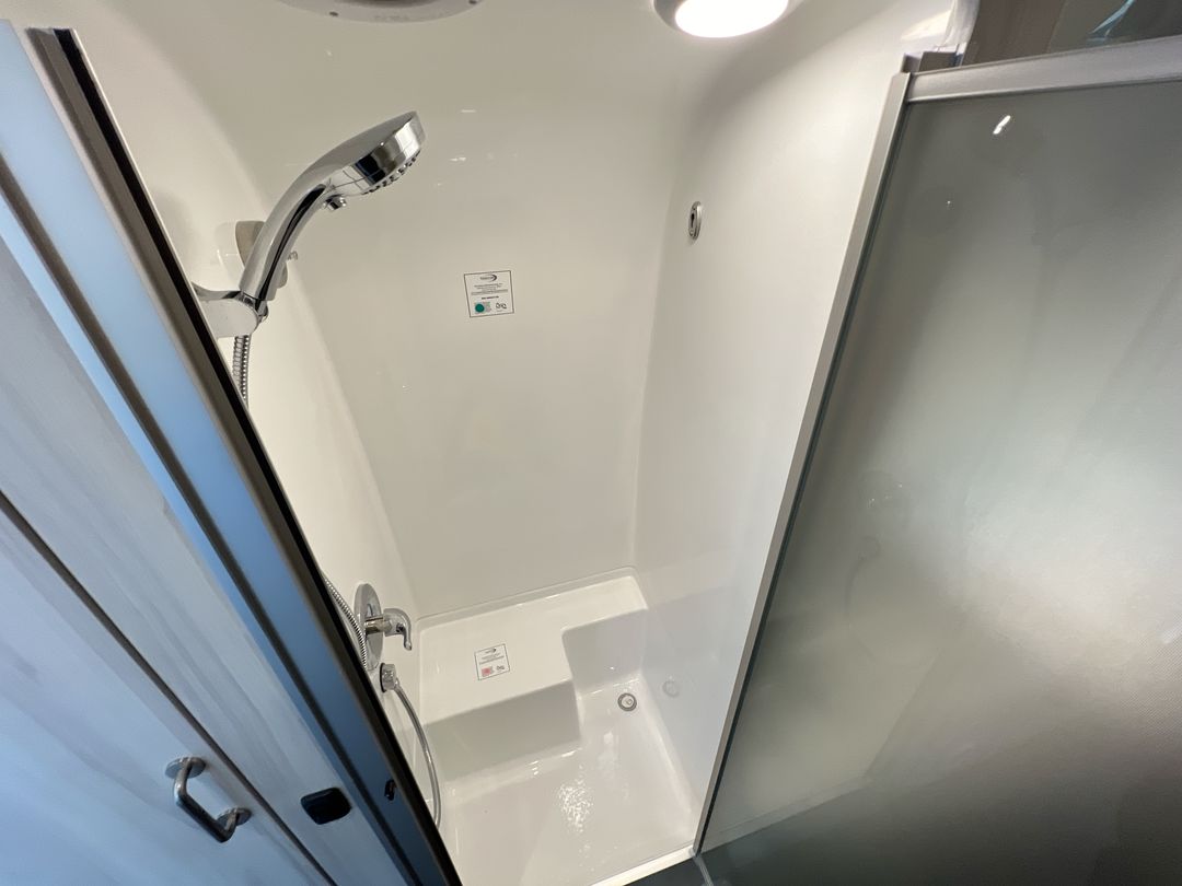 2025 Airstream 27FBT Base